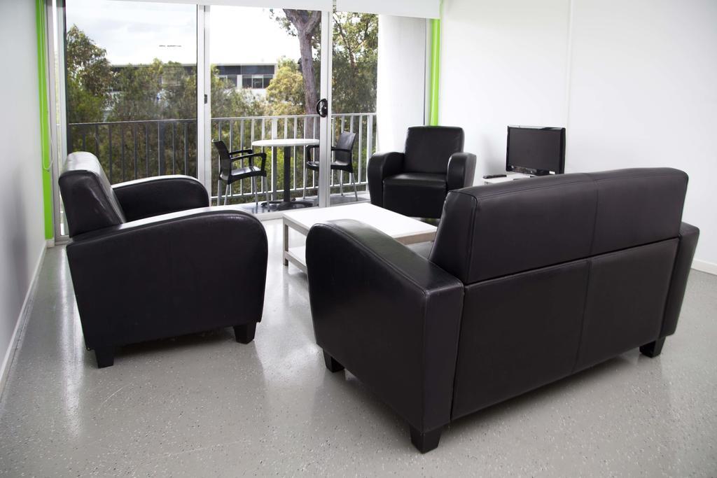 Griffith University Village Gold Coast Room photo